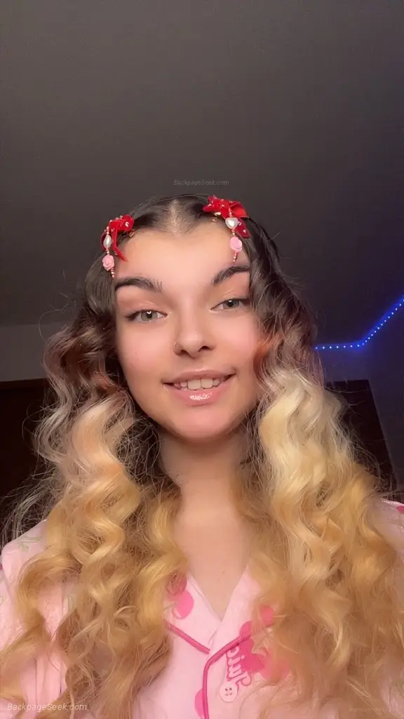 young Latina and sexy No deposit, No rush and pretty