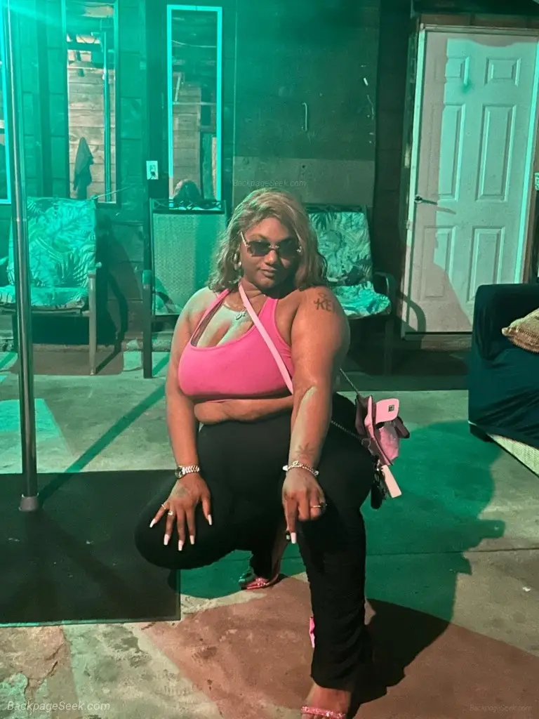 Bad Bth Activites in Detroit – Women Seeking Men photo 2