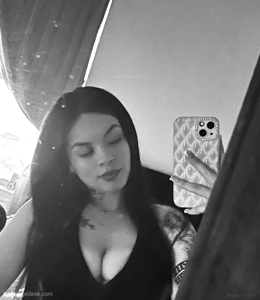 Looking for fun I'm a sexy girl available now