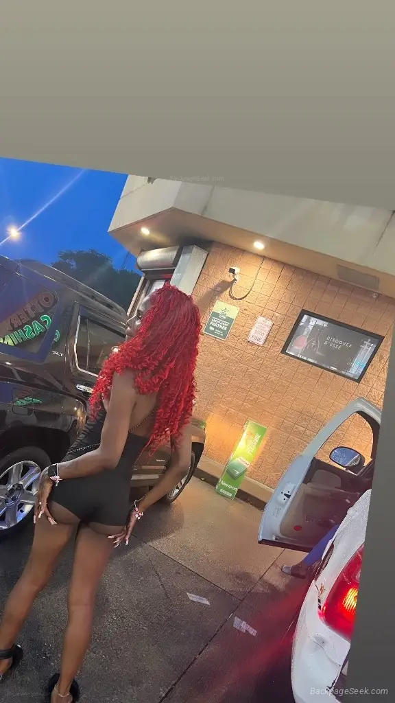 hey fellas good afternoon its lil baby and YESS IM TRANS SO... in Detroit – Women Seeking Men photo 3