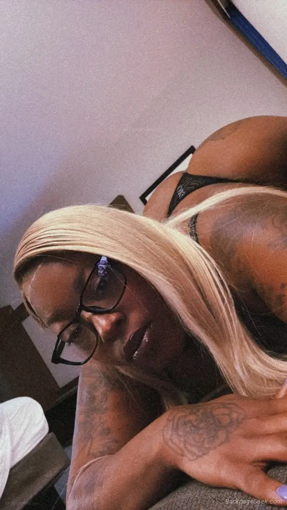 Come See Me Big Daddy !!!! 2 girl specials !