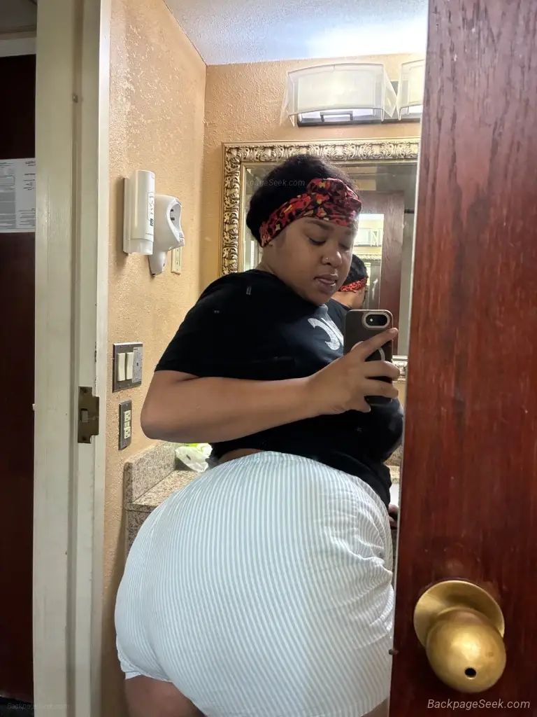 Here for a Good Time in Detroit – Women Seeking Men photo 5