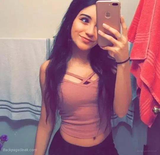 Petite Latina Enjoy my Service Incall/Outcall And Carfun Do not