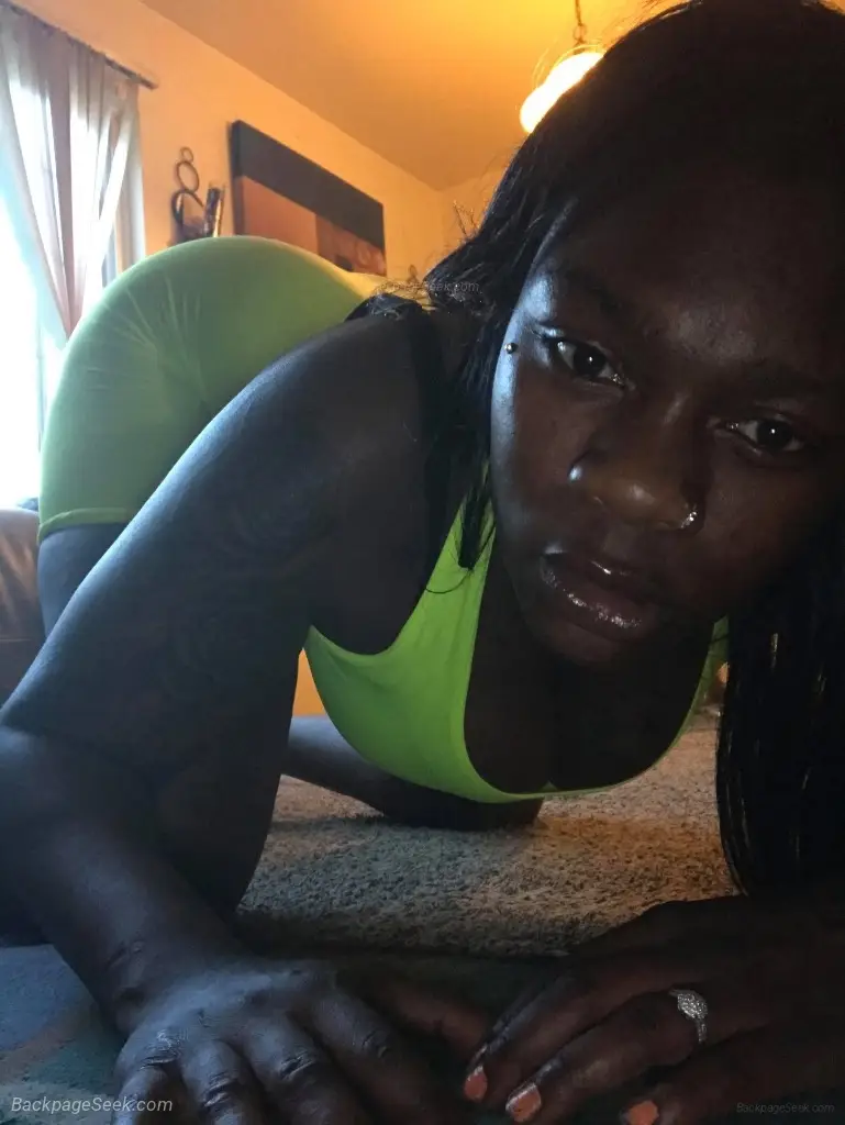 Incalls only in Detroit – Women Seeking Men photo 4