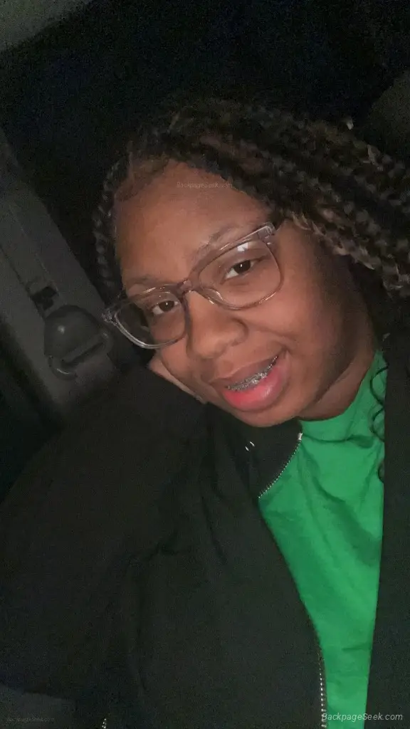 come see me in Detroit – Women Seeking Men photo 3