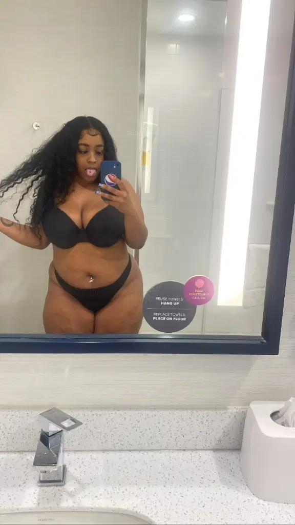TEXT ME FOR AN AMAZING TIME WITH A FREAK I HAVE SPECIALS OUT... in Detroit – Women Seeking Men photo 2
