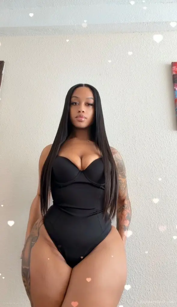 Where we Squeeze to Please MASSAGE ONLY in Detroit – Women Seeking Men photo 2