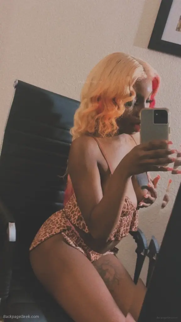 You found me for a reason Ask for early bird special in Detroit – Women Seeking Men photo 4