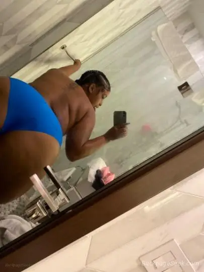 TEXT ME FOR AN AMAZING TIME WITH A FREAK I HAVE SPECIALS INC... in Detroit – Women Seeking Men photo 4