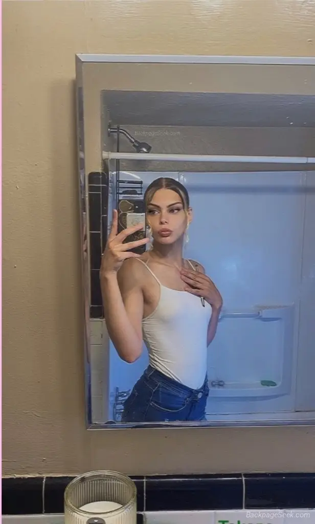 i'm available at all times just hit me up it a IN CALL AVAIL... in Detroit – Women Seeking Men photo 3