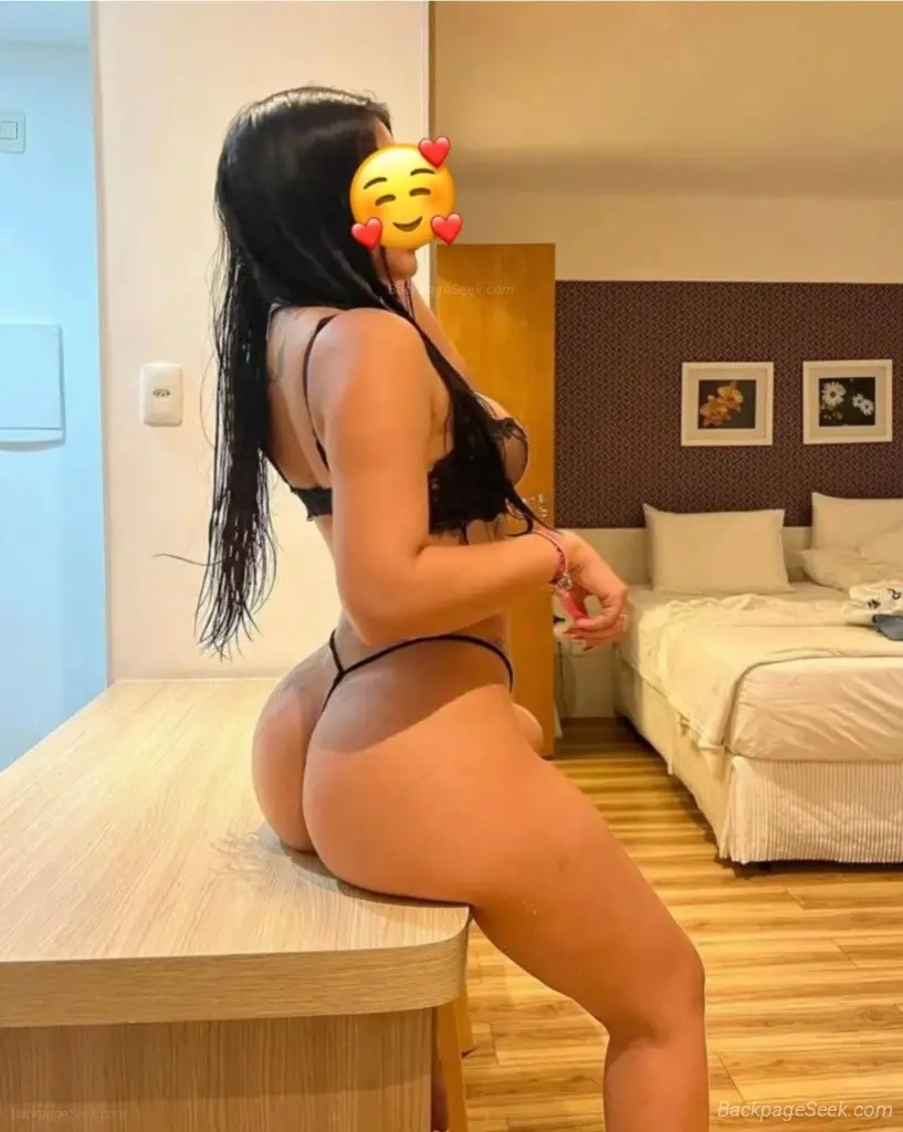 New girl in theNew girl in the area, call me,