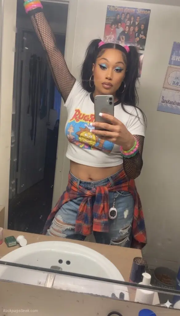 New pic come beat the heat with me nice and cool Ac in Detroit – Women Seeking Men photo 4