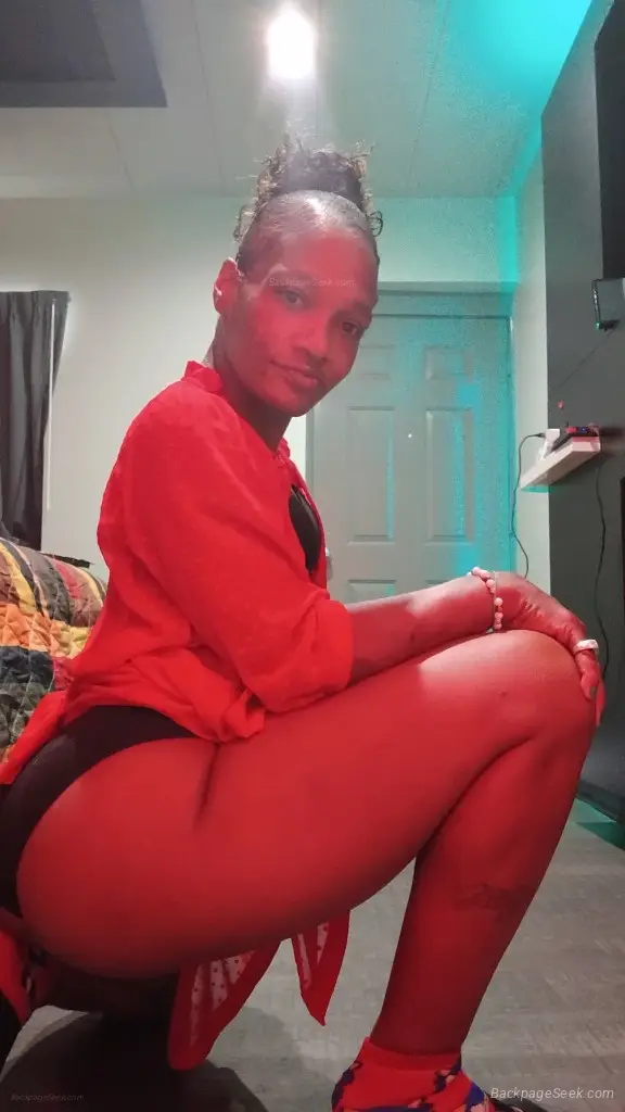 ARE YOU READY TO LET ME DRAIN YOUR DICK WELL COME ON OVER