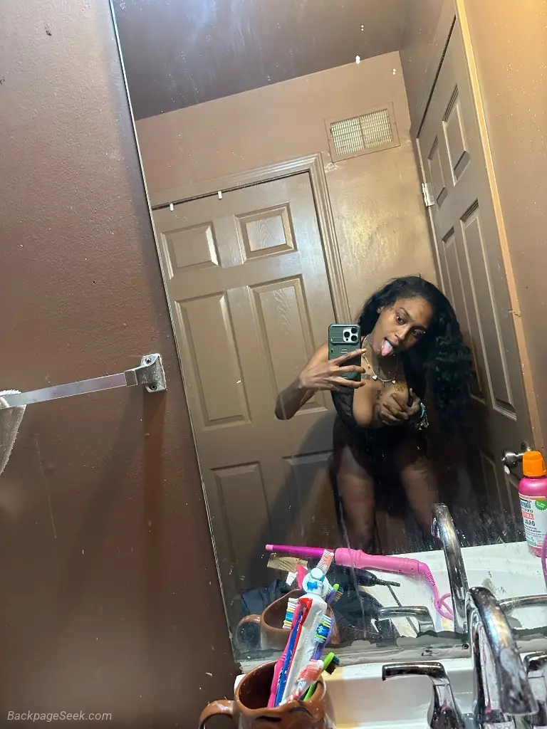 outcalls in Detroit – Women Seeking Men photo 4