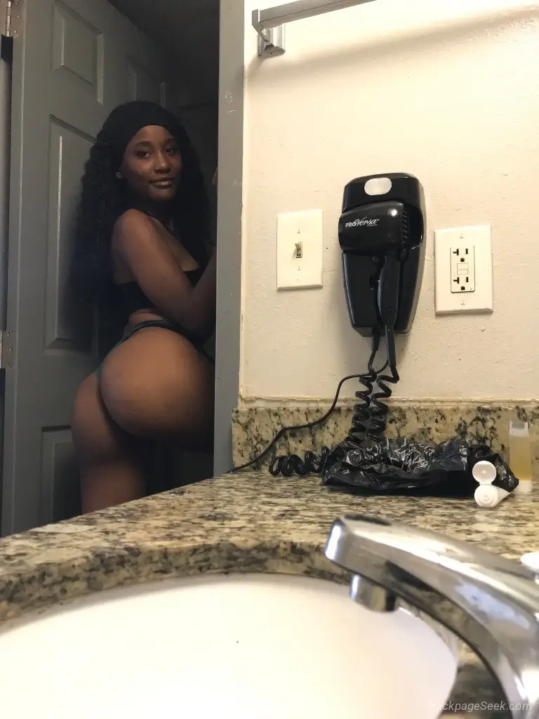 Star in Detroit – Women Seeking Men photo 5