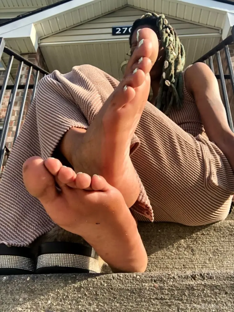 FOOT FETISH ONLY in Detroit – Women Seeking Men photo 2