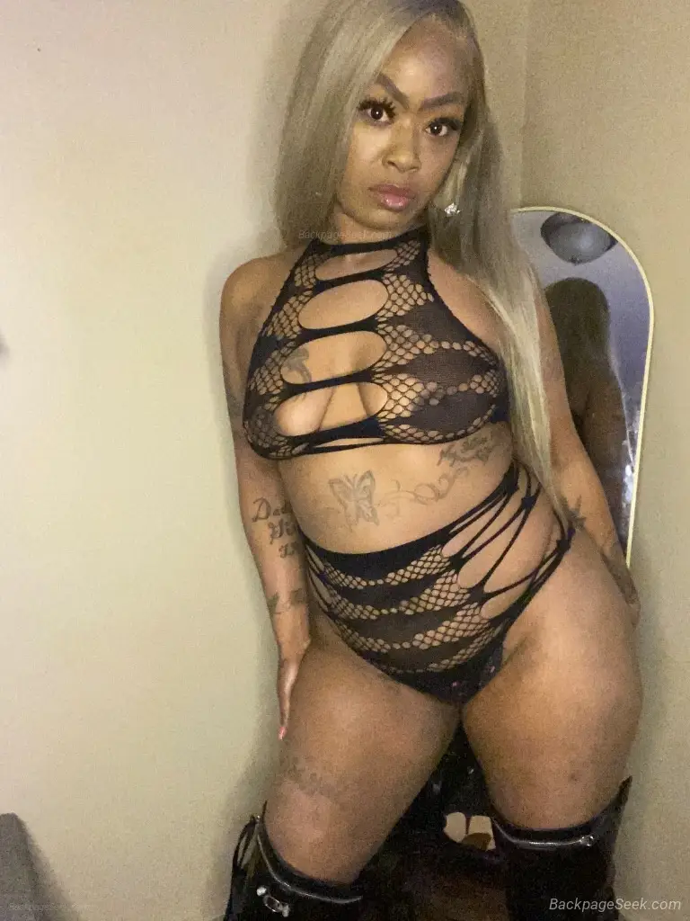 Private and Discrete in Detroit – Women Seeking Men photo 5