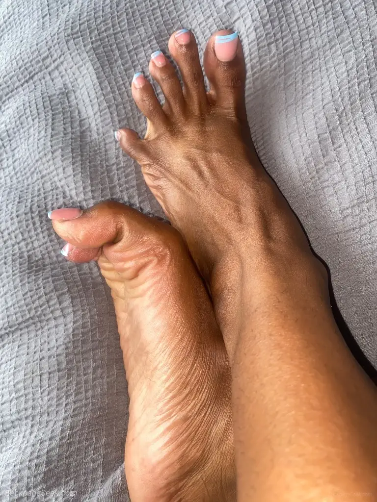 Wiggly Toes and Sexy Soles