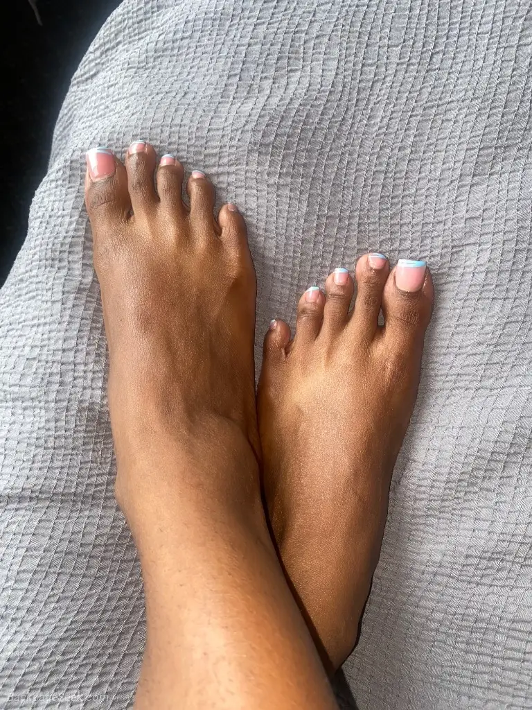 Wiggly Toes and Sexy Soles in Detroit – Women Seeking Men photo 4