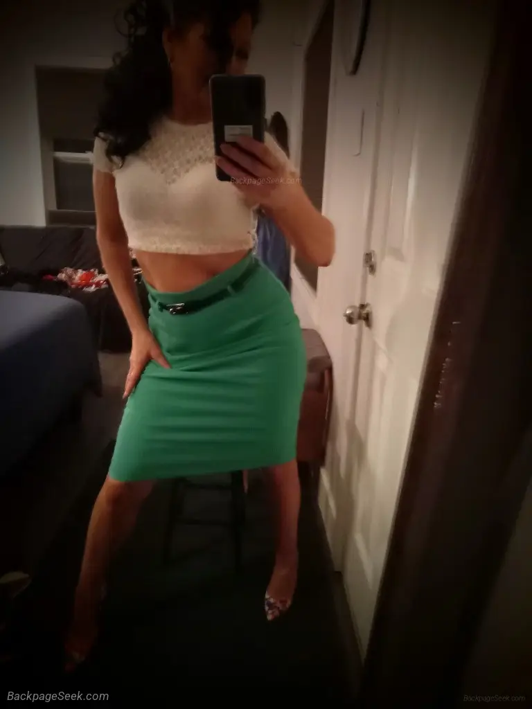 Its holy hot out hereThisty Thursday Specials in Edmonton – Women Seeking Men photo 4