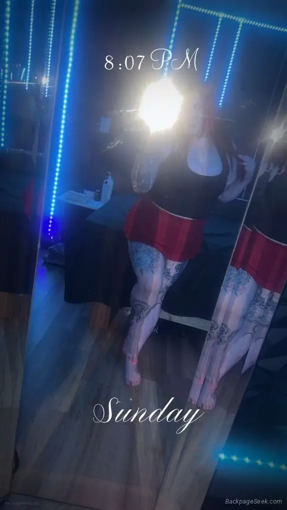 the BACK SHOT view you wont forget CHUBBY TATTED RED HEAD in Edmonton – Women Seeking Men photo 4
