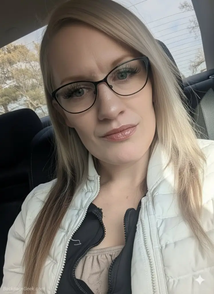 AKasHa in Edmonton – Women Seeking Men photo 4
