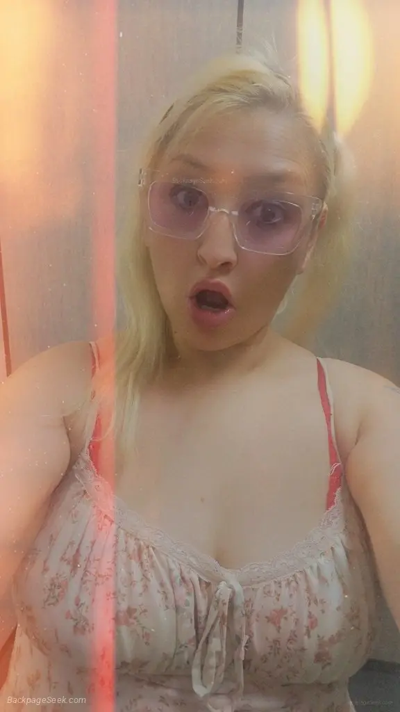 Misty Available for outcall car dates in Edmonton – Women Seeking Men photo 2