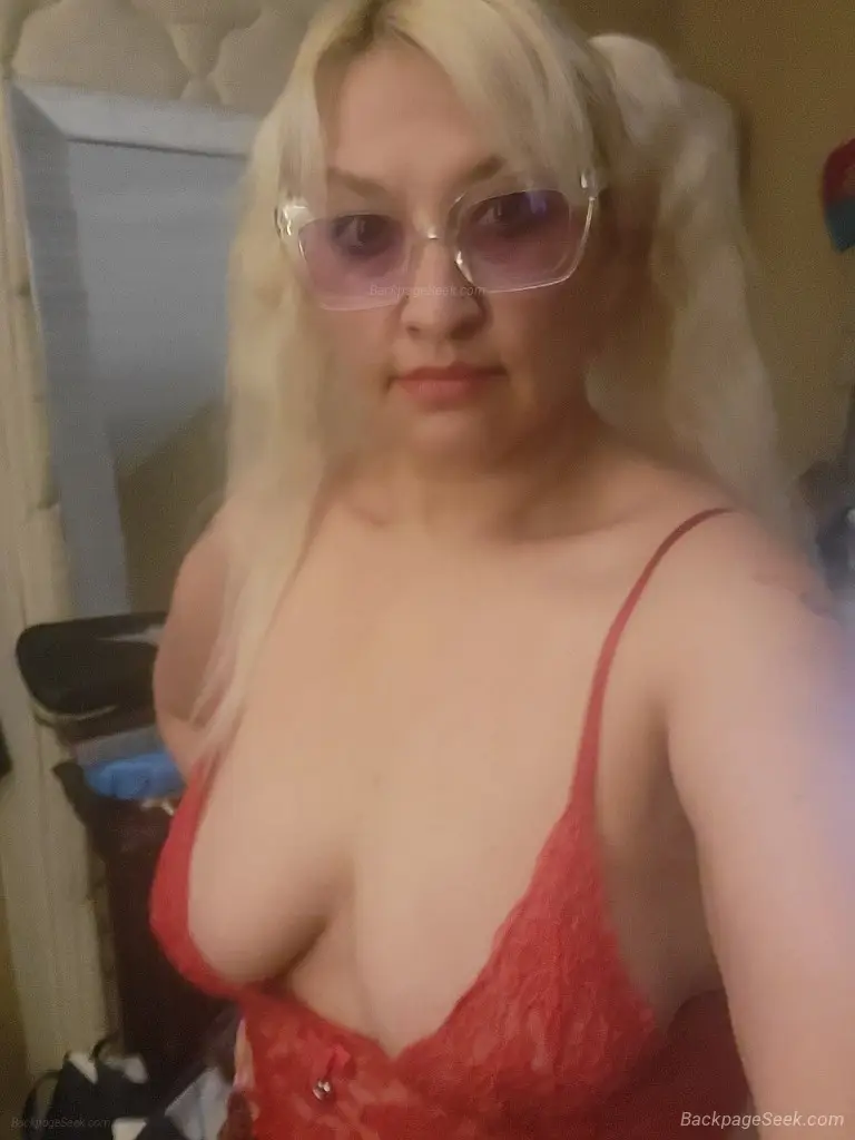 Misty Available for outcall car dates in Edmonton – Women Seeking Men photo 4