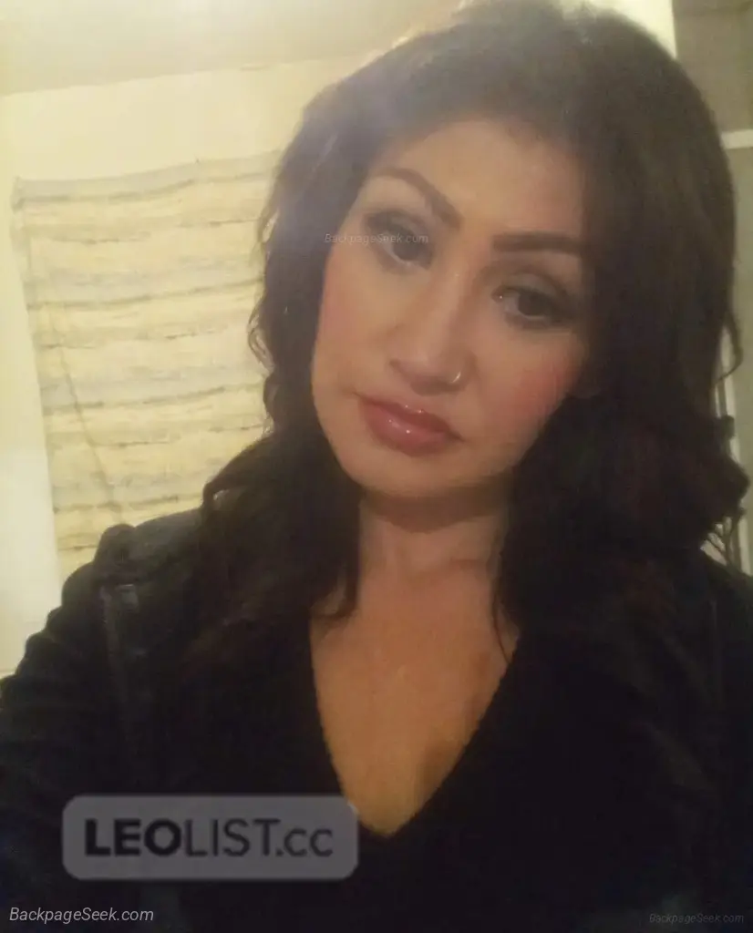 Big Booty Big Brown Eyes Bad Decisions in Edmonton – Women Seeking Men photo 2