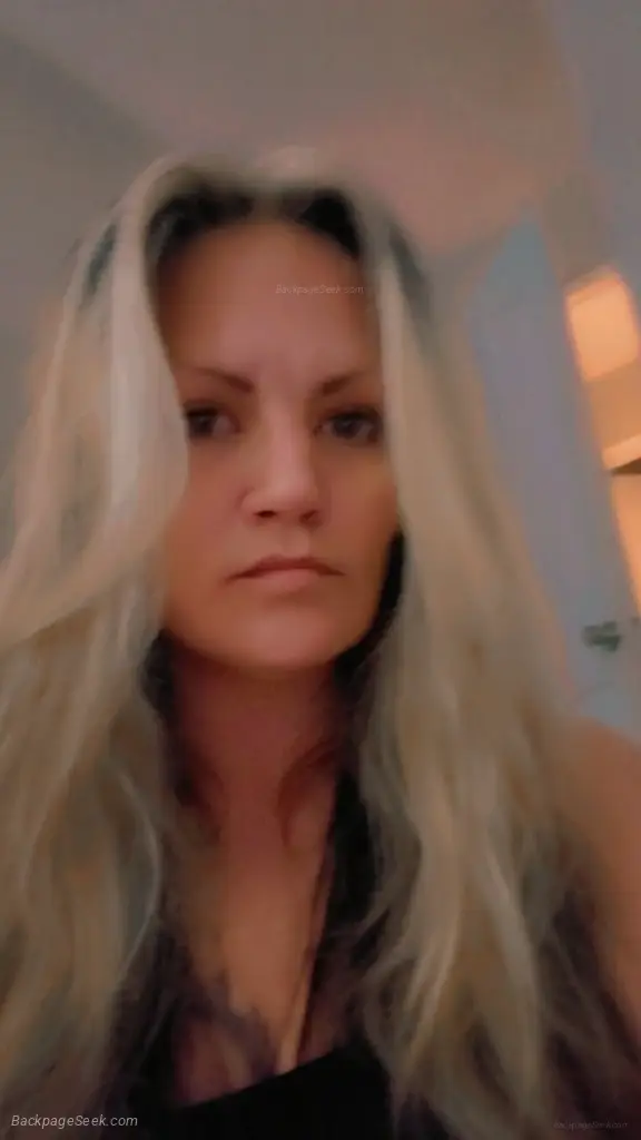 DD40 in your Face in Edmonton – Women Seeking Men photo 4