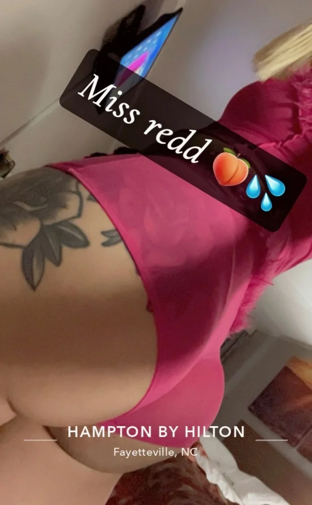 pretty thighs slutty vibesmorning fun in Fayetteville – Women Seeking Men photo 2