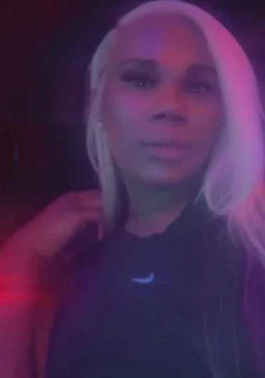 Vers Party Girl in Fayetteville – Women Seeking Men photo 4