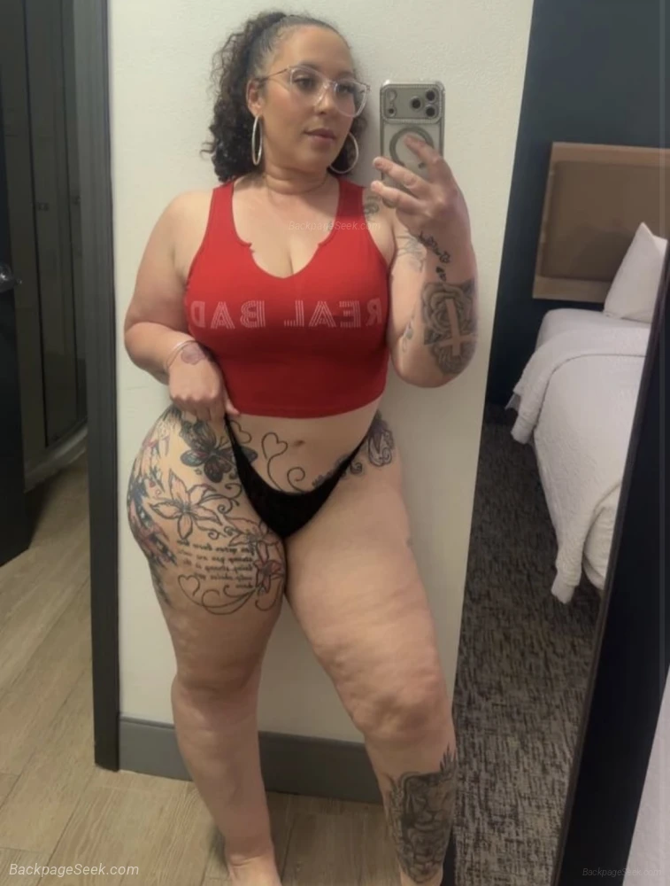 A massage therapistfunflirtyready to meet in Fayetteville – Massage & Bodywork photo 6