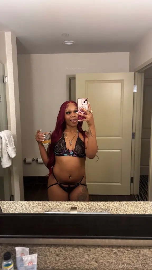 Top Tier in Fayetteville – Women Seeking Men photo 2