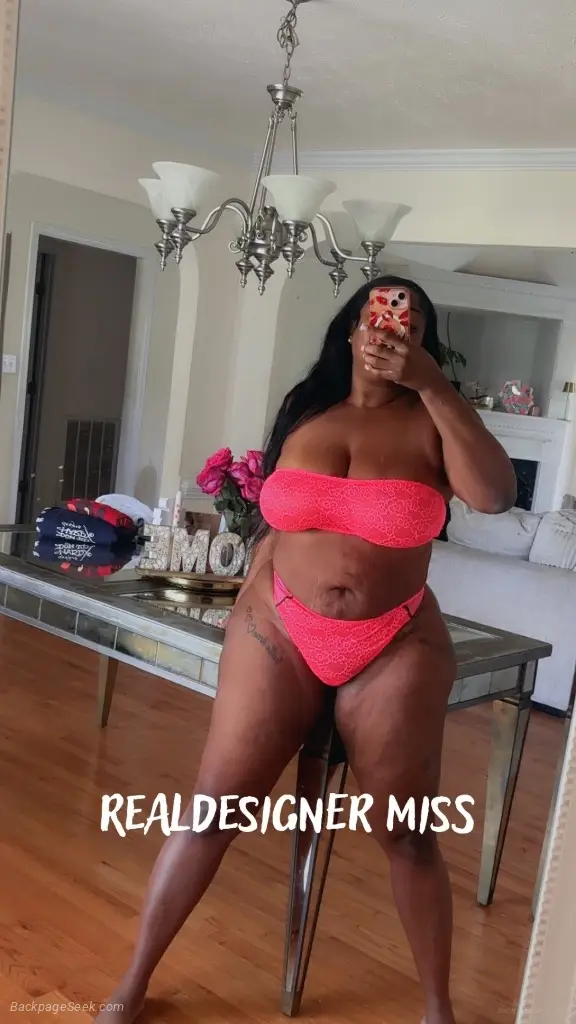 I JUST WANT 2 B UR FAVORITE WeT as the OCEAN SUPER SQUITER in Fayetteville – Women Seeking Men photo 4