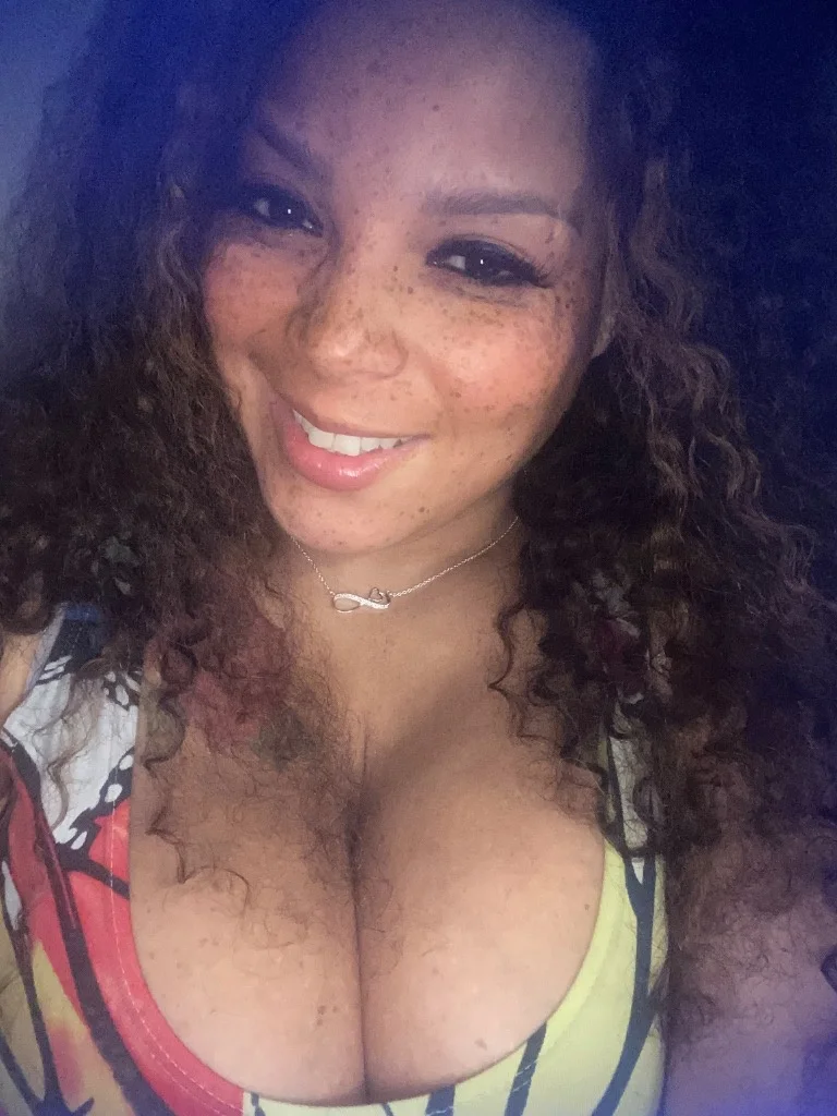 CUM PLAY WITH MY GIRLS EARLY BIRD SPECIALS in Fort Lauderdale – Women Seeking Men