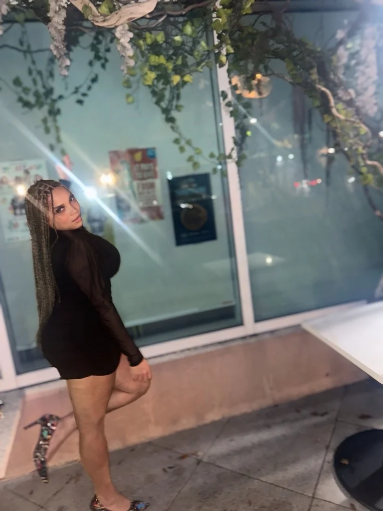 CUM PLAY WITH MY GIRLS EARLY BIRD SPECIALS in Fort Lauderdale – Women Seeking Men photo 6
