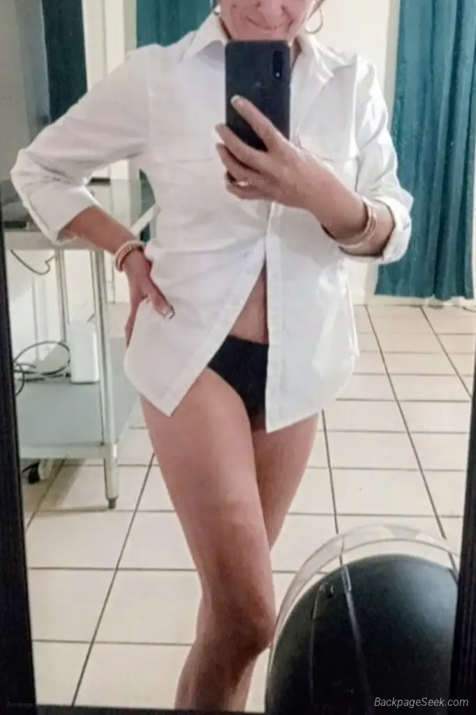 WHERE ALL MY COUGAR LOVERS COME AND PLAY WITH YOURS TRULY in Fort Lauderdale – Women Seeking Men photo 3