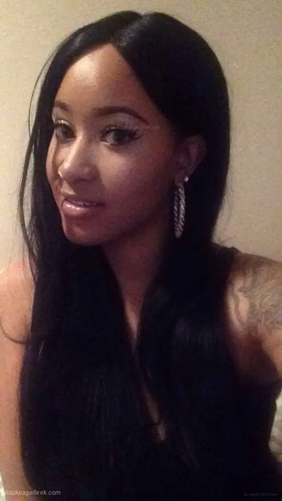 Sweet Sexi Beauty w/Wet Juicy Ready 4 Some Fun