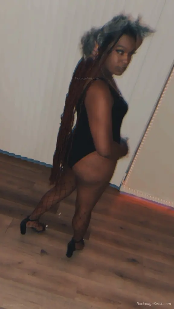 COME PLAYY IN MY WATER PARK BROWNSKIN PETITEE KINKYY FREAKK... in Fort Lauderdale – Women Seeking Men photo 3