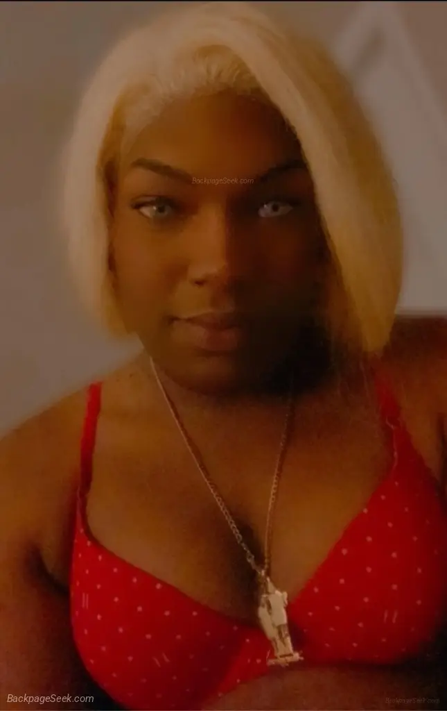 COME PLAYY IN MY WATER PARK BROWNSKIN PETITEE KINKYY FREAKK... in Fort Lauderdale – Women Seeking Men photo 5