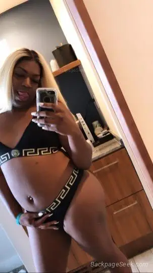 COME PLAYY IN MY WATER PARK BROWNSKIN PETITEE KINKYY FREAKK... in Fort Lauderdale – Women Seeking Men photo 6