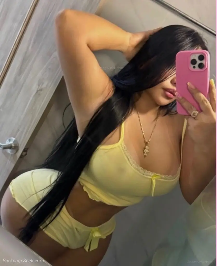 baby aqui hacemos trios ben si solo quieres una la otra va a... in Fort Lauderdale – Women Seeking Men photo 2