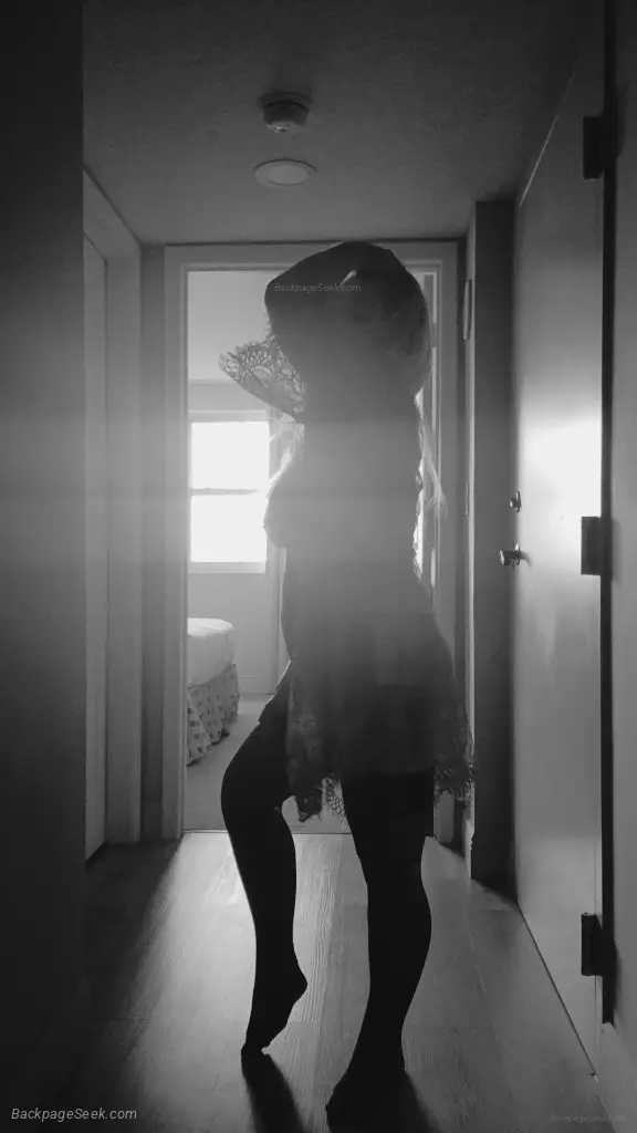 MILF Readily Available OutcallCardate No Deposit Fetish Frie... in Fort Lauderdale – Women Seeking Men photo 4
