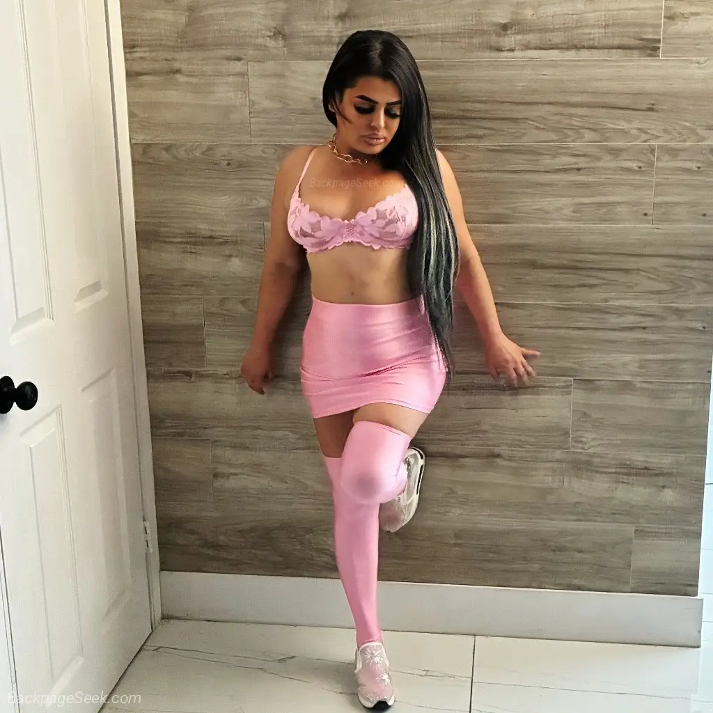 STOP LOOKING 100 Ukrainian Brunette Barbie in Fort Lauderdale – Women Seeking Men photo 6