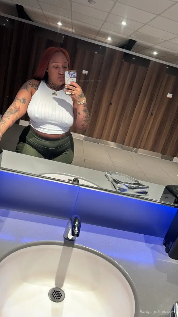 serious guys only no low bollers i also do face time shows in Fort Lauderdale – Women Seeking Men photo 2
