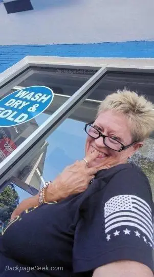 WEDNESDAY NIGHT PECIAL S MATURE & CLASSY COUGAR OUTCALL AND CAR