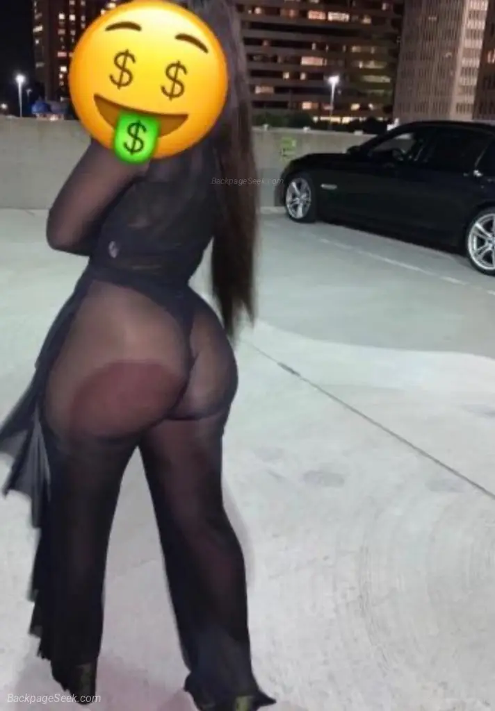 BIG BOOTY UPSCALE & DISCREET QUEEN OF BACKSHOTS - available 100