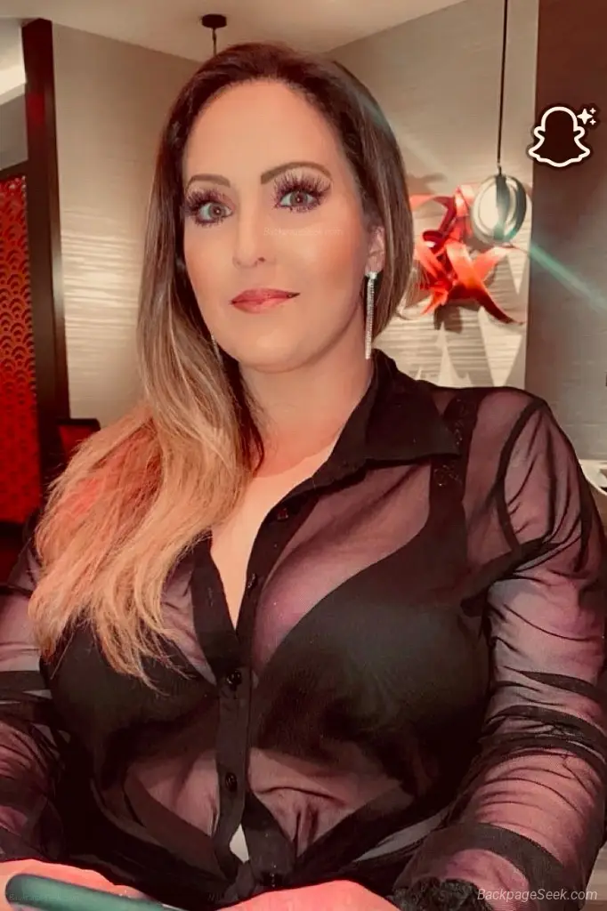 SEXY THICK blonde with SOFT NATURAL DOUBLE Ds