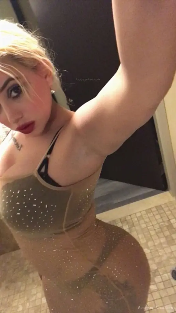 Tripple ds with a small waist n a big ass looking for fun in Fort Lauderdale – Women Seeking Men photo 4